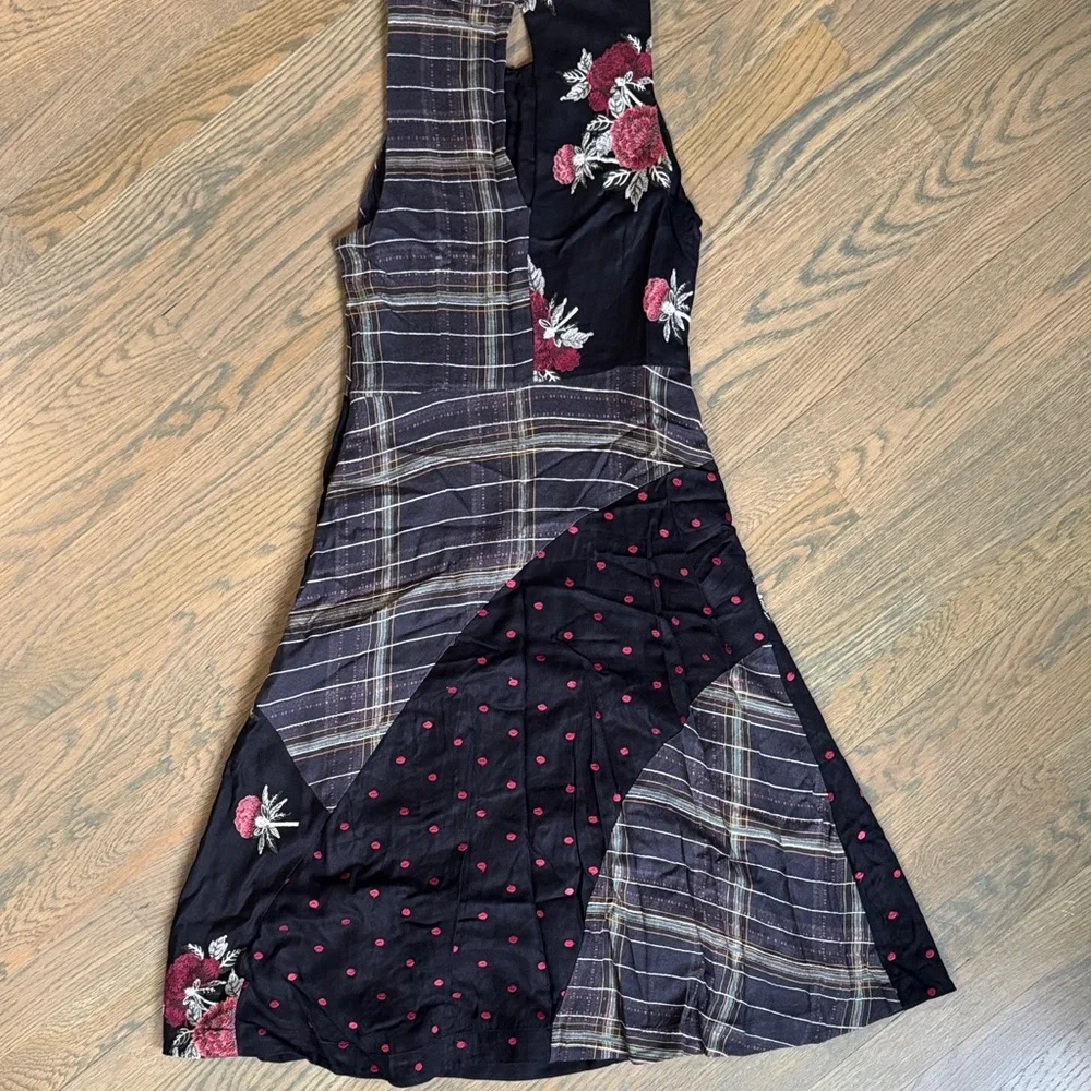 Maeve Black and Red Floral Plaid Midi Dress - Picture 7 of 9